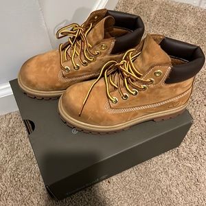 Timberland toddler boy size 11.5